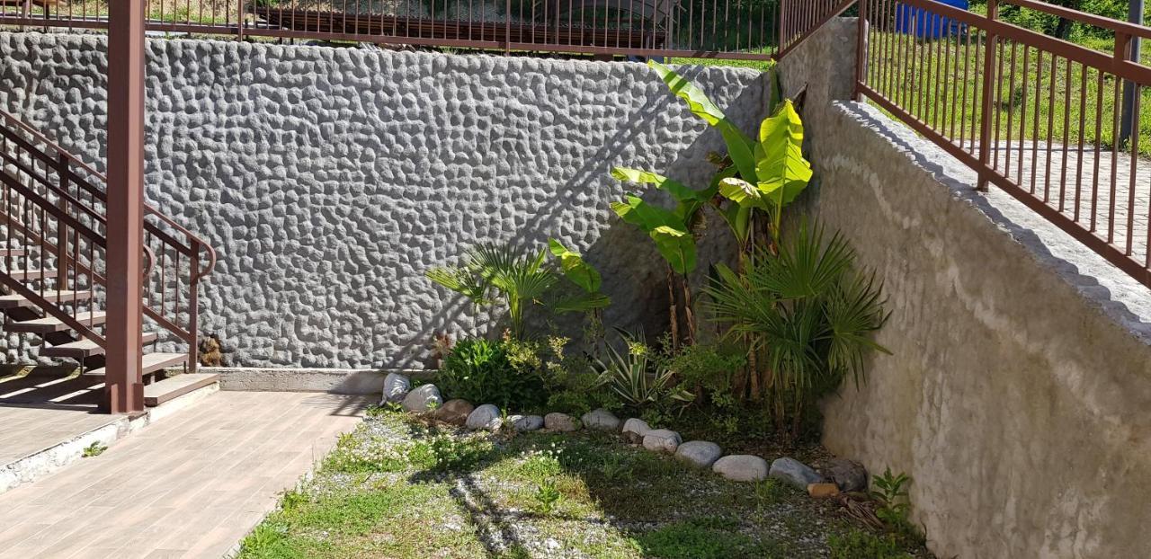 Оазис Pitsunda Exterior foto